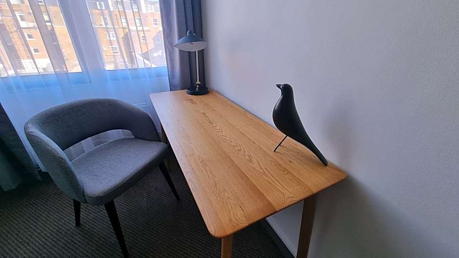 Lancaster Hall Hotel