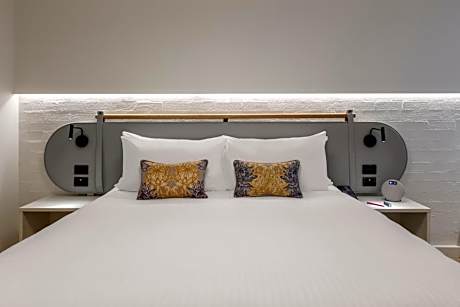 Junior King Suite