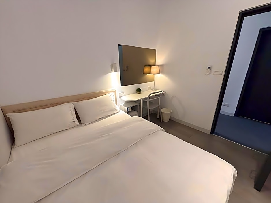 Bluewater Hotel -Taoyuan HSR Taoyuan airport 24h Taoyuan airport free drop-off