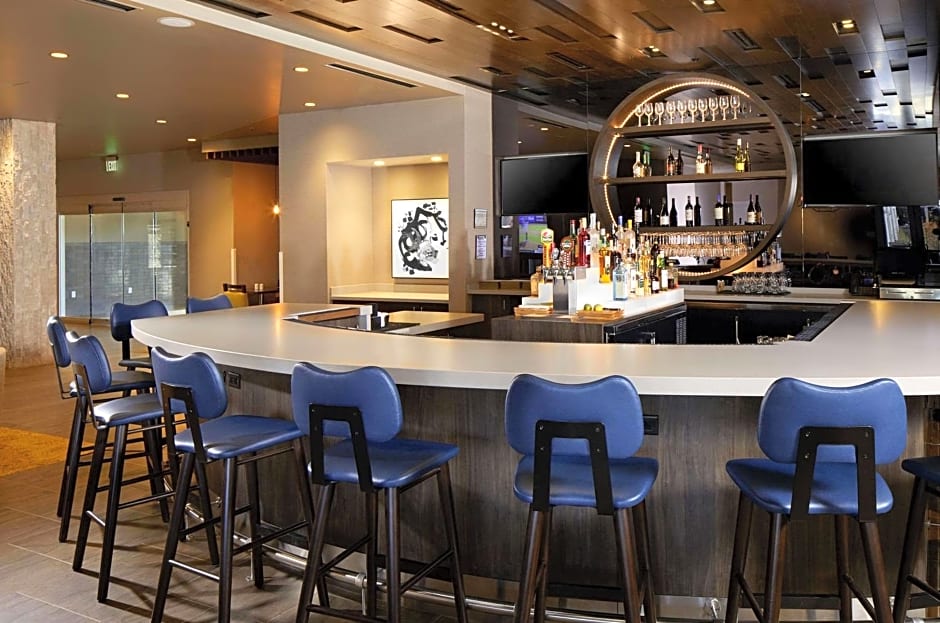 Cambria Hotel Phoenix Chandler - Fashion Center