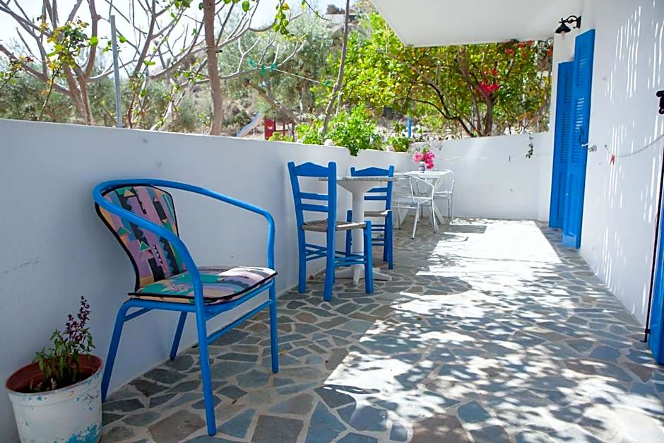 Vardes Hotel Studios