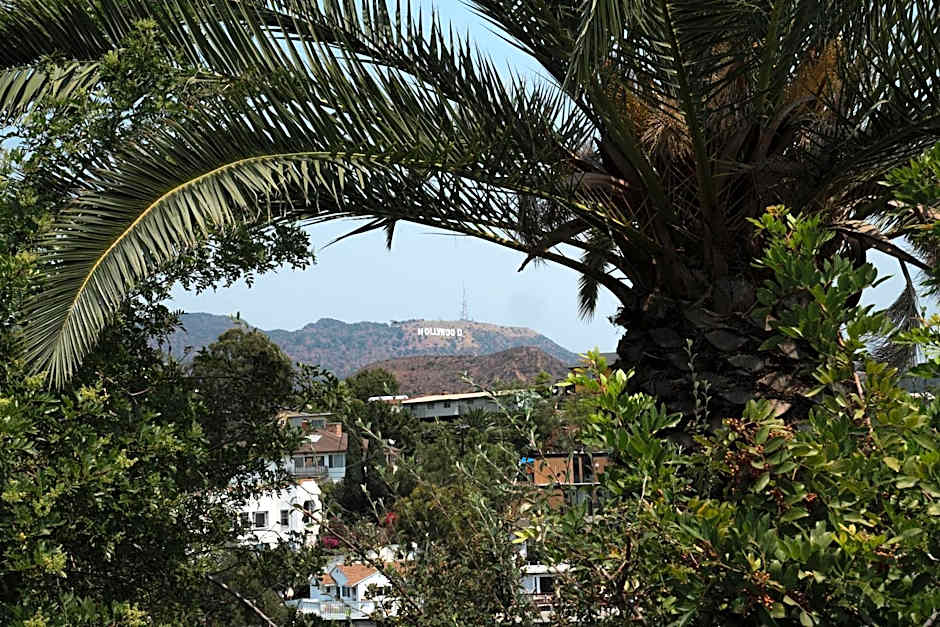 Hollywood Hills Hotel