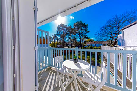 Twin Room with Balcony