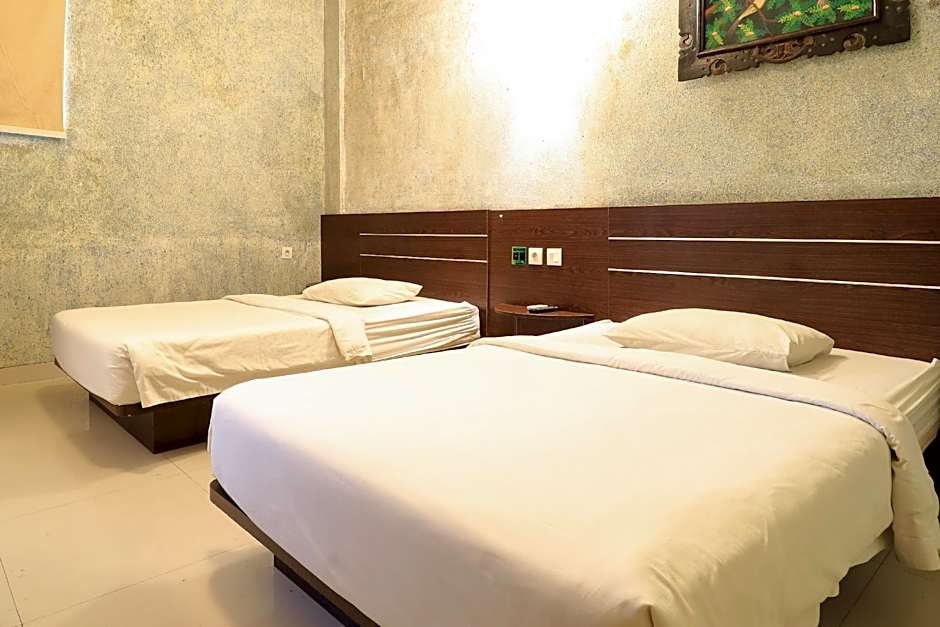 S 8 Suardana Hotel