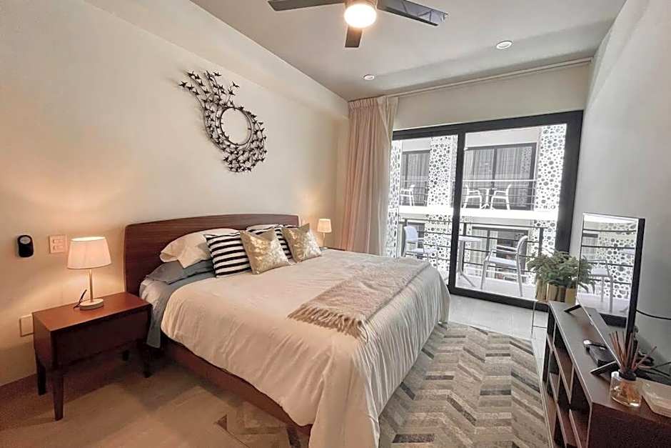 The Boat Condo by Andiani Travel