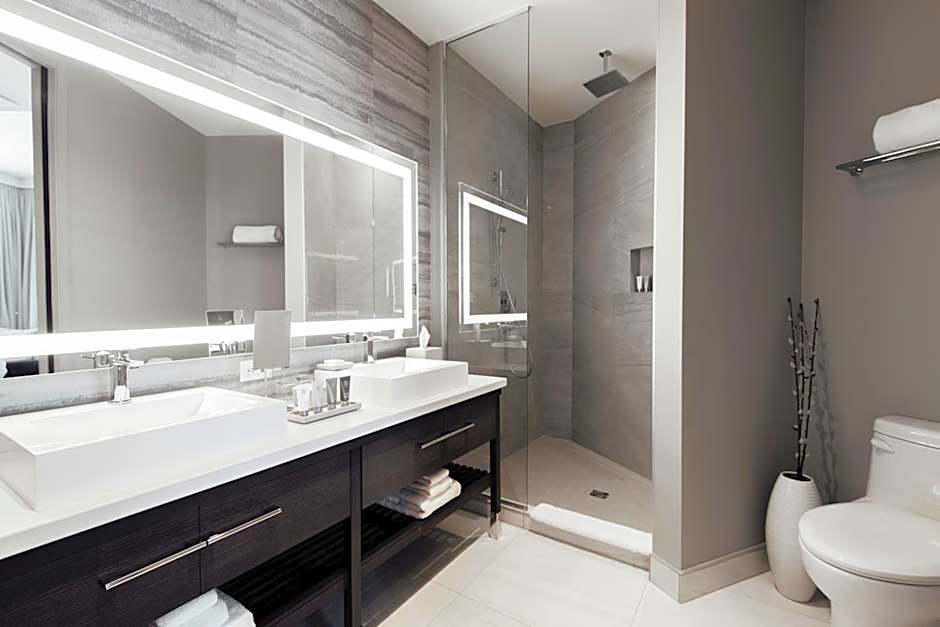 Entourage sur-le-Lac