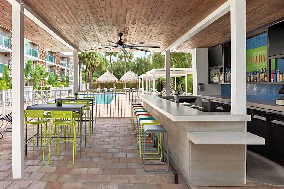 Hotel Alba Tampa, Tapestry Collection By Hilton