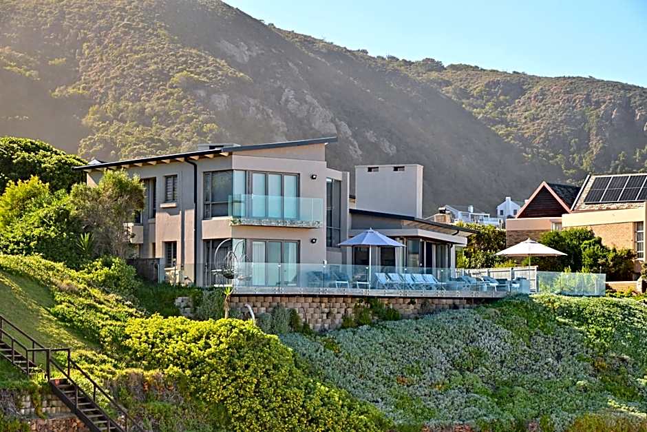 At Last Glentana Beach Manor