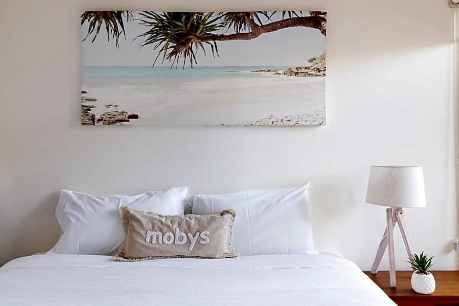 Mobys Beachside Retreat