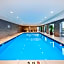 Holiday Inn Express & Suites - Grand Rapids Airport - South by IHG