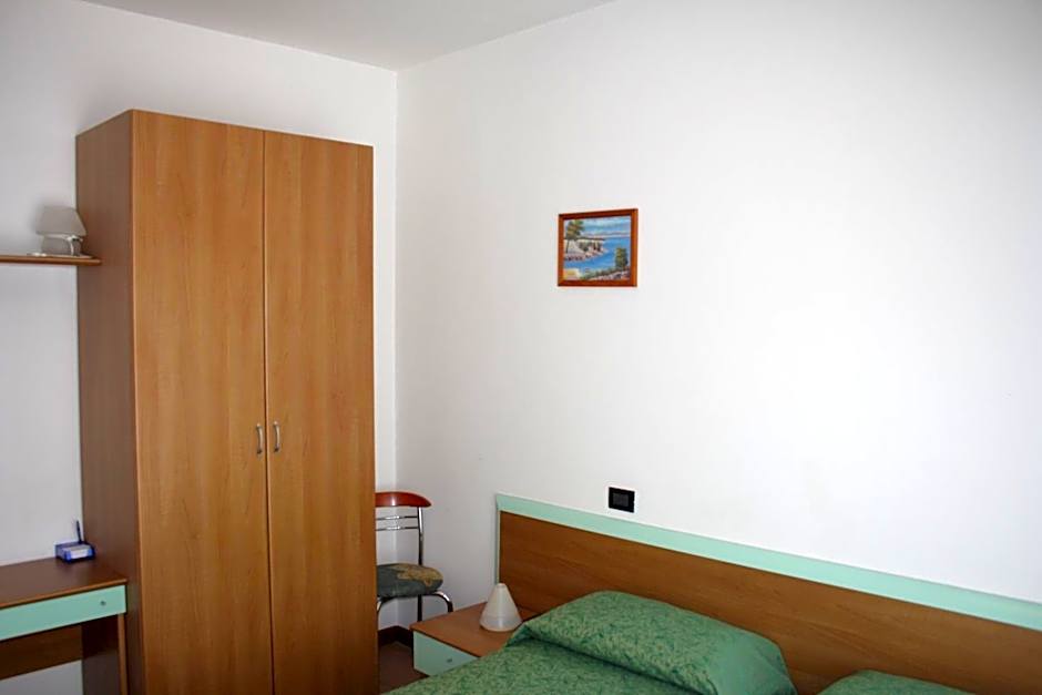 Hotel Etna