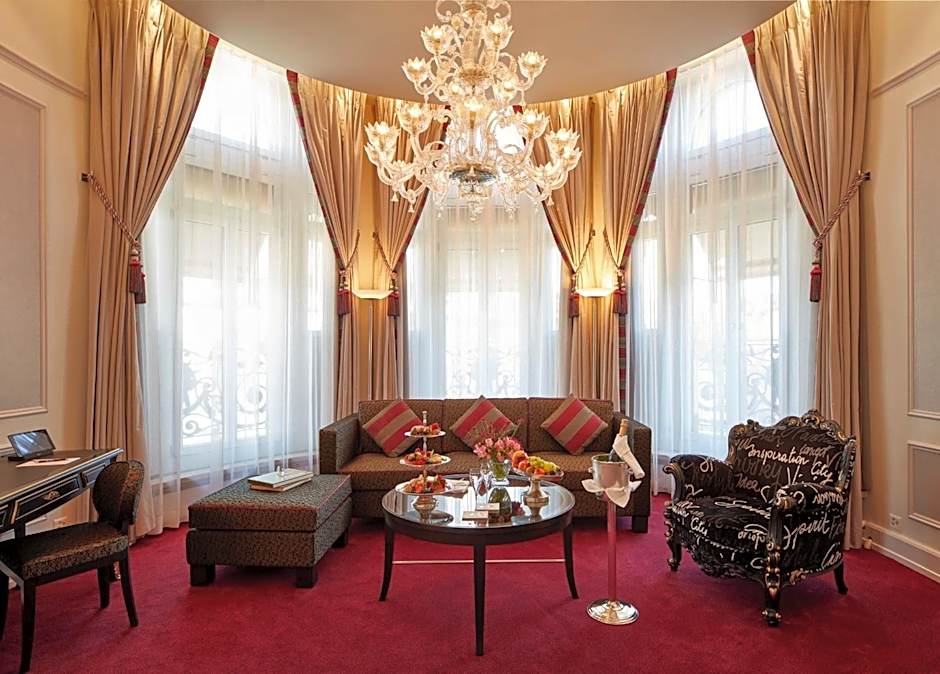 Photo 1 of 41 of Hotel Schweizerhof Zurich
