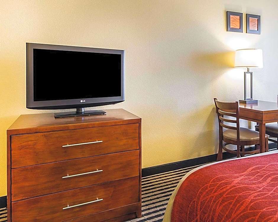 Comfort Inn Owatonna near Medical Center