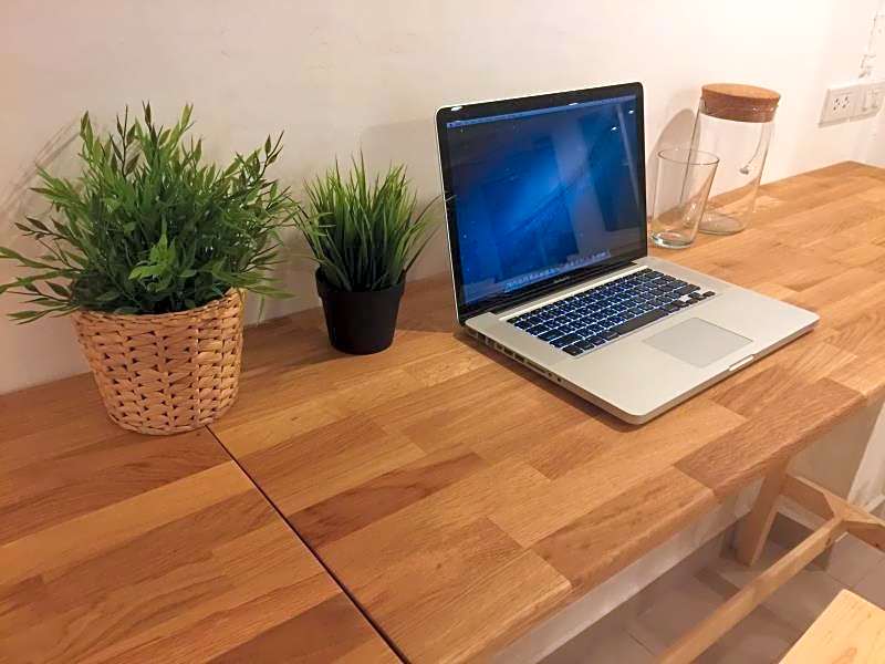 Napaville Huai Khwang Hostel