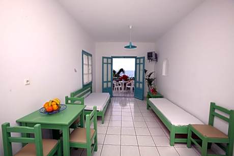 Family One-Bedroom Apartment