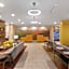 La Quinta Inn & Suites by Wyndham Morgan Hill -San Jose South