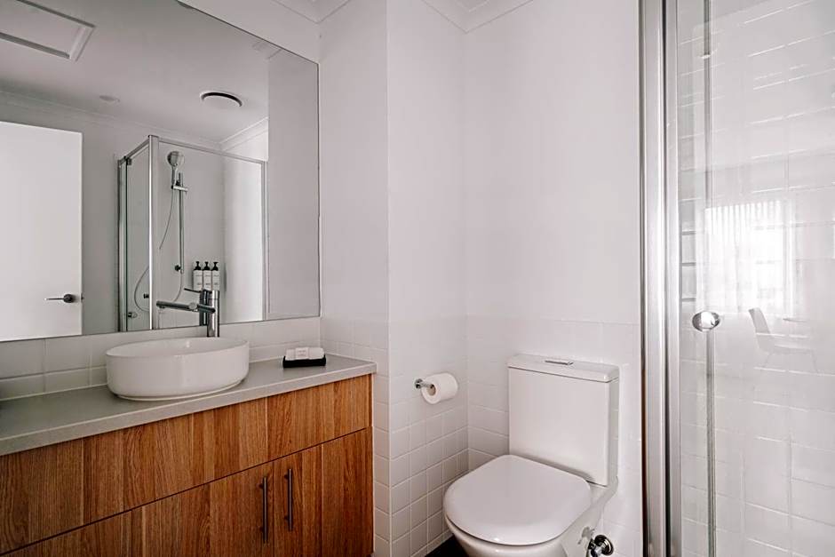 Quest Moonee Valley Hotel