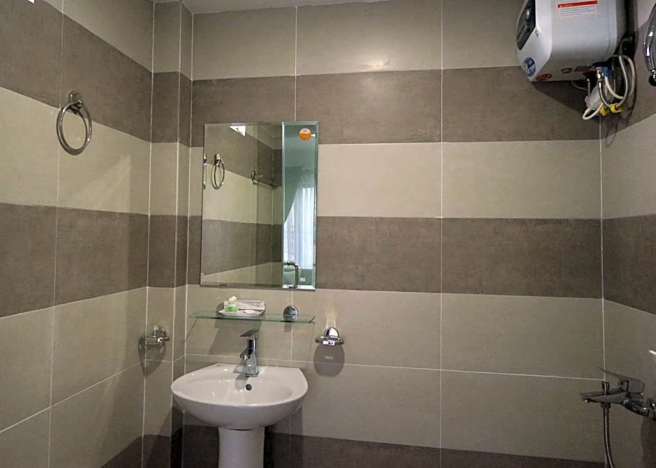 Poetic Hue Hotel & Spa