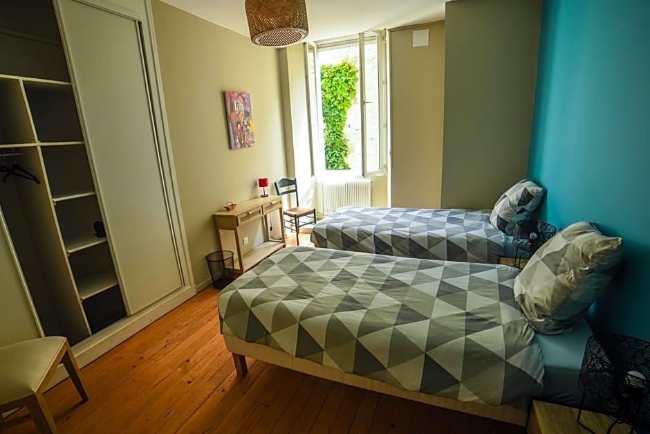 Amañi Hostel