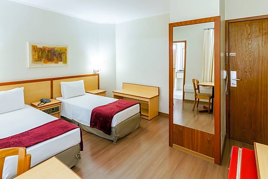 Hotel Augusta Boulevard