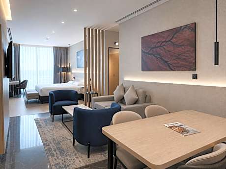 Junior Suite - City View