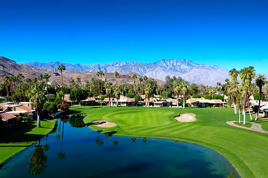 Desert Oasis by Vacation Club Rentals