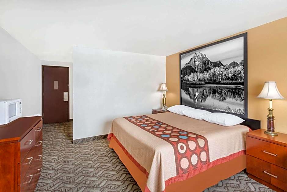 Super 8 by Wyndham Diamondville Kemmerer