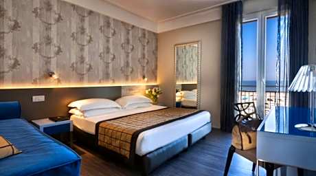 Comfort Triple Room with Sea View