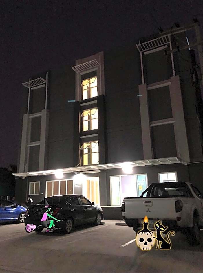 H12, The Stylish Apartment