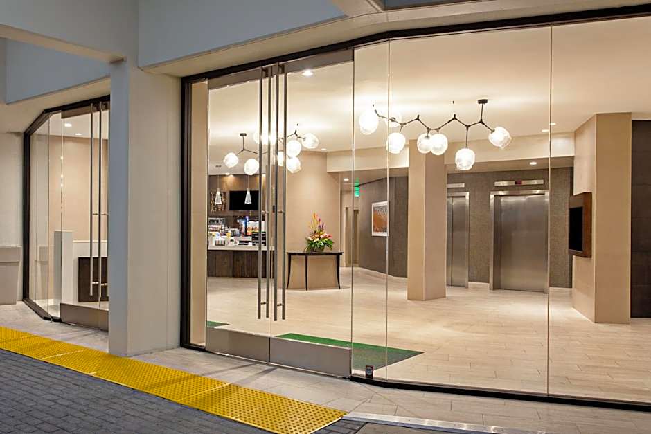 Holiday Inn Long Beach - Airport By IHG