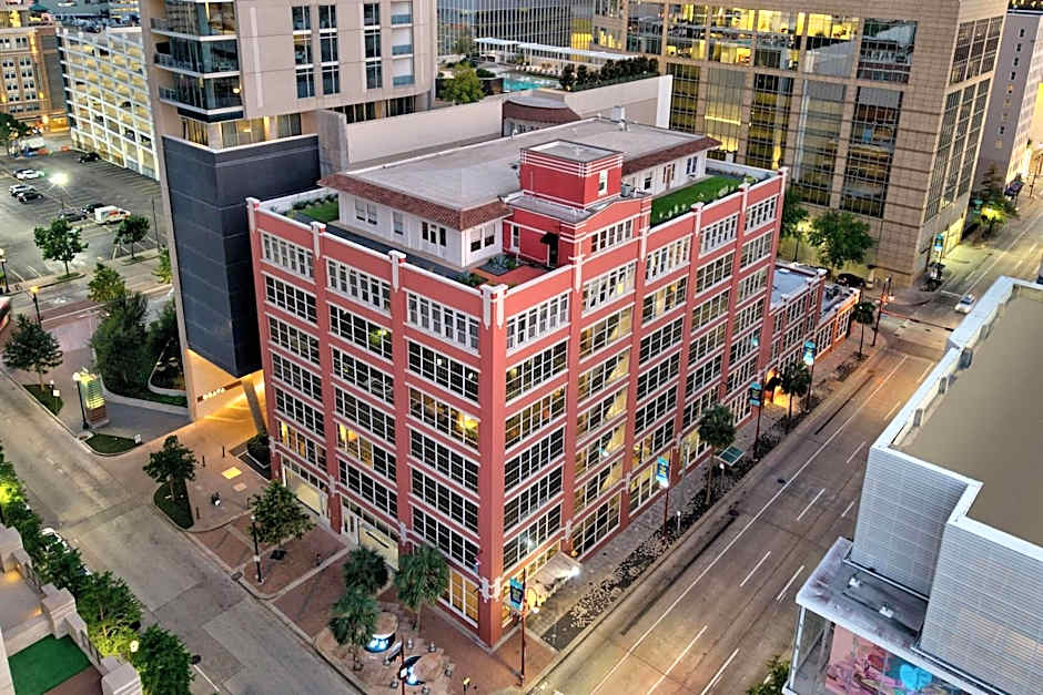 Reside Houston Downtown, a Wyndham Residence