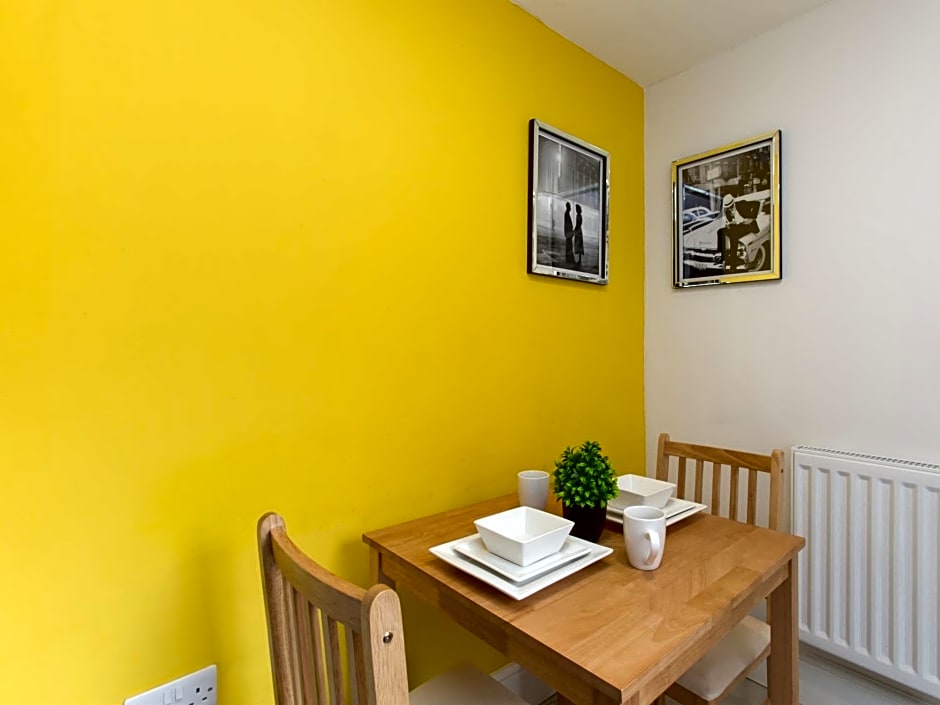 TownHouse @ West Avenue Crewe