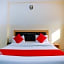 OYO 28629 Hotel Crosswind
