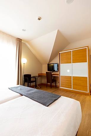 Triple Attic with Sea View