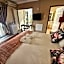 Bettie's Luxury Lodge
