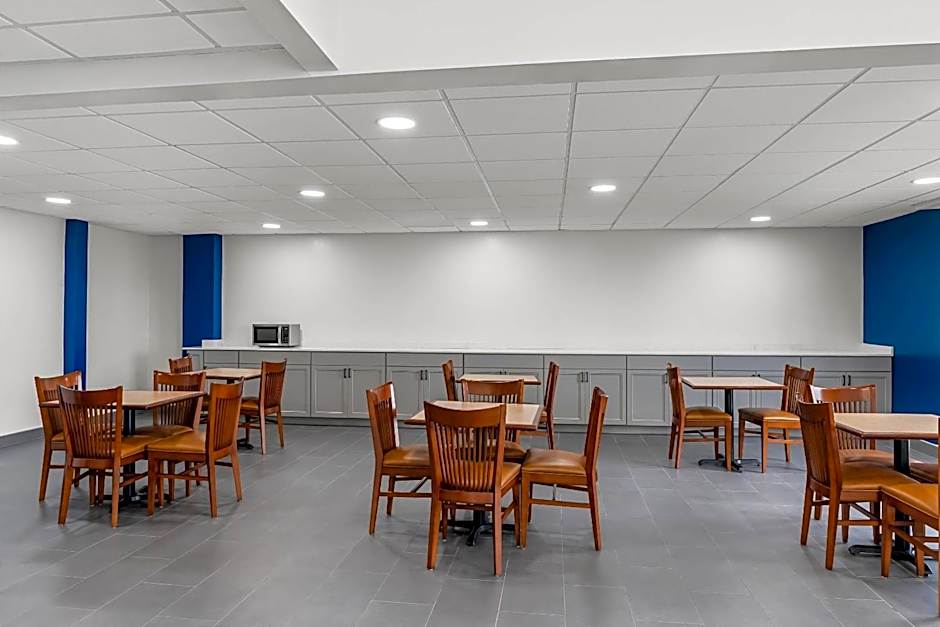 Suburban Studios Chester I-95