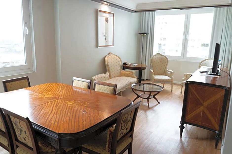 Plaza São Rafael Hotel