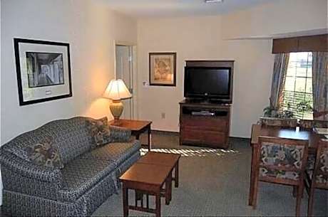 1 King Bed Studio Suite Nonsmoking