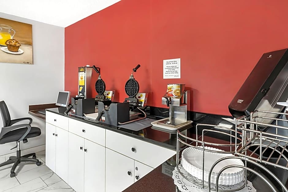 Econo Lodge Research Triangle Park