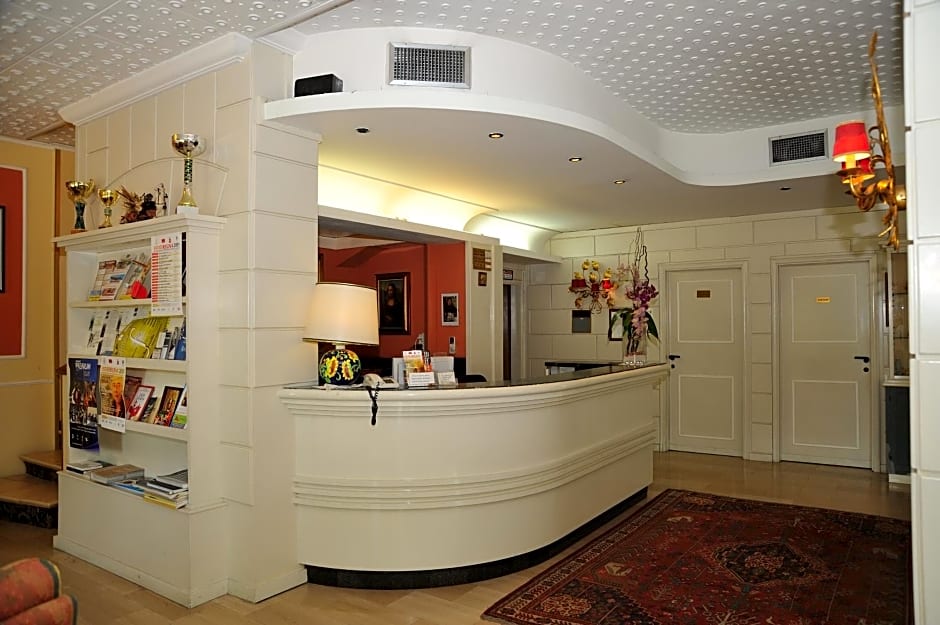 Hotel Salus