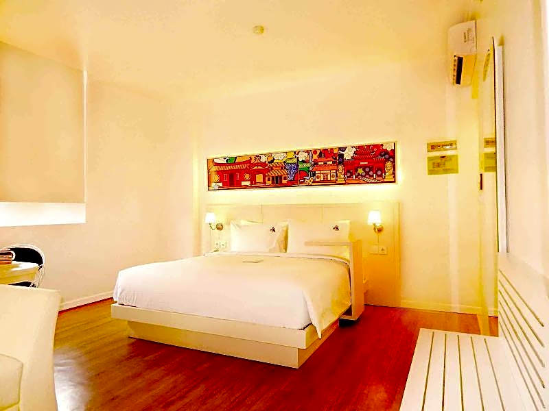 Maxonehotels At Glodok