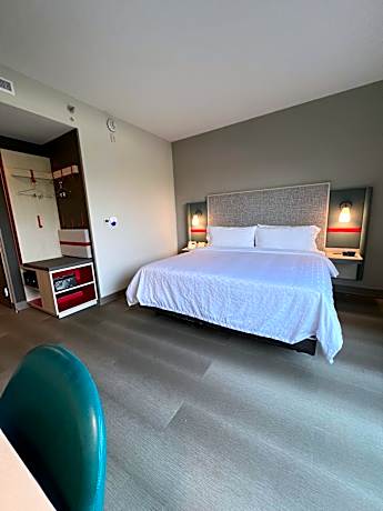 King Room - Mobility Accessible
