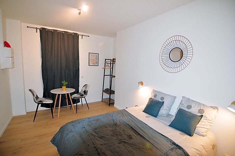 Studios Lsquare Residence AFPA