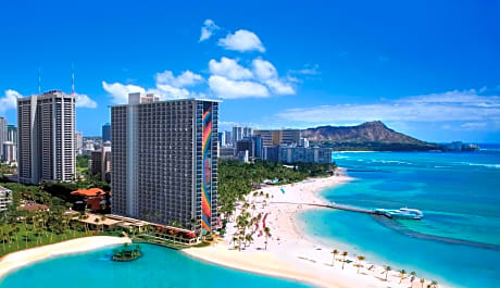 Hilton Hawaiian Village Waikiki Beach Resort