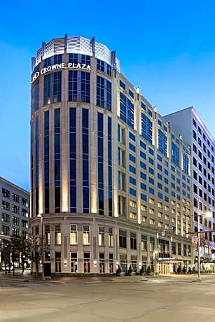 Crowne Plaza Cleveland at Playhouse Square By IHG