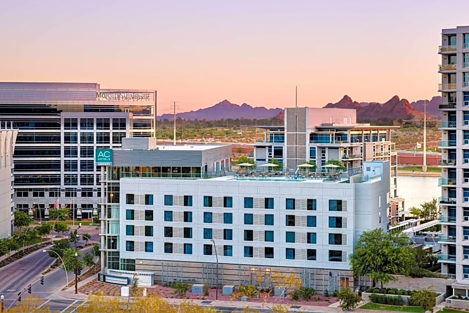 AC Hotel by Marriott Phoenix Tempe/Downtown