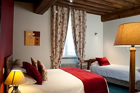 2 - Family Room - occ max 3