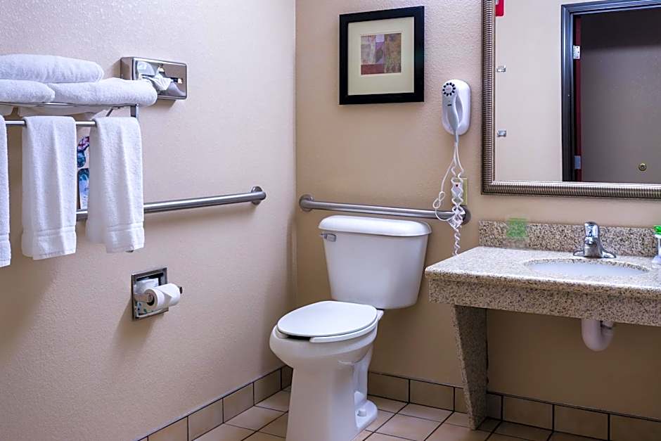 Holiday Inn Express Hotel & Suites Acme-Traverse City By IHG