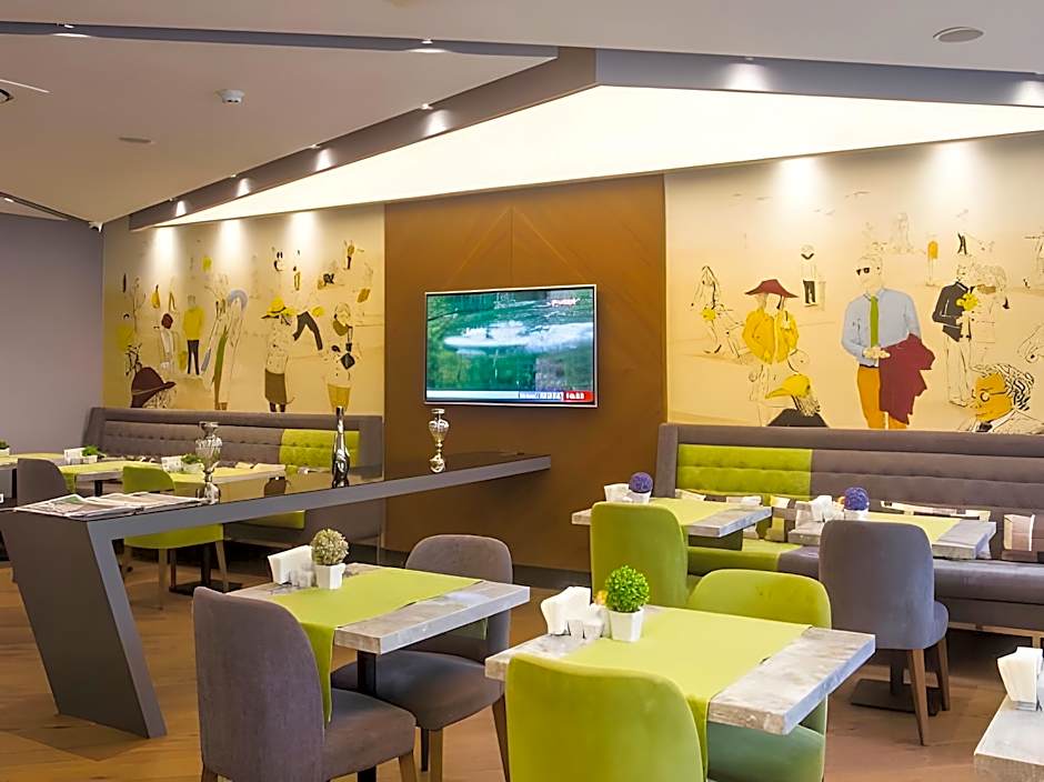 Zeniva Hotel 