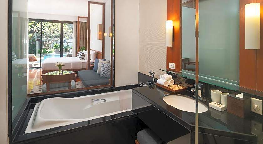 Woodlands Suites, Serviced Residences